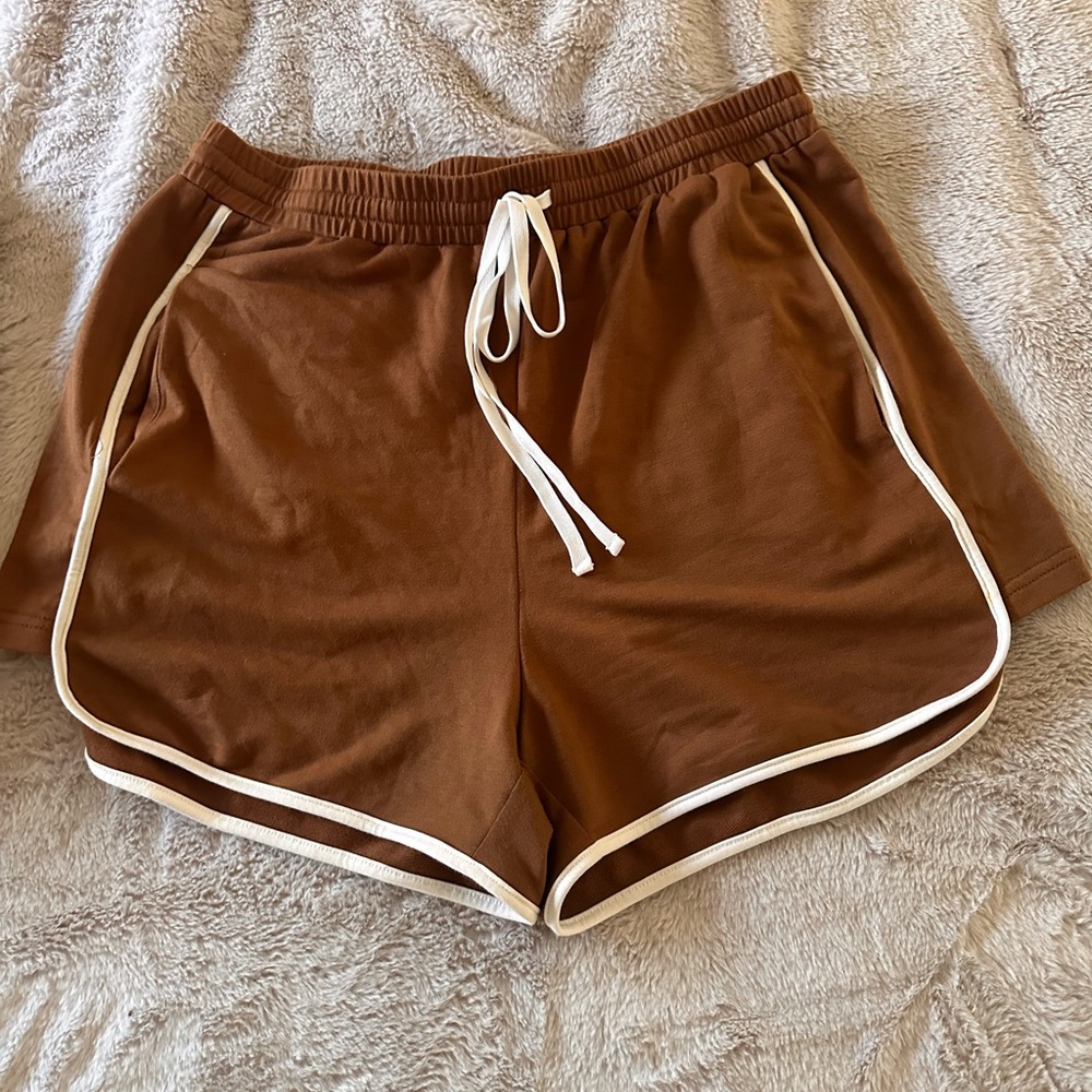 Brown and White Women's Lounge Set - Picture 5 of 7